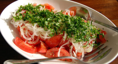 Chilean-Style Tomato Salad/Ensalada Chilena